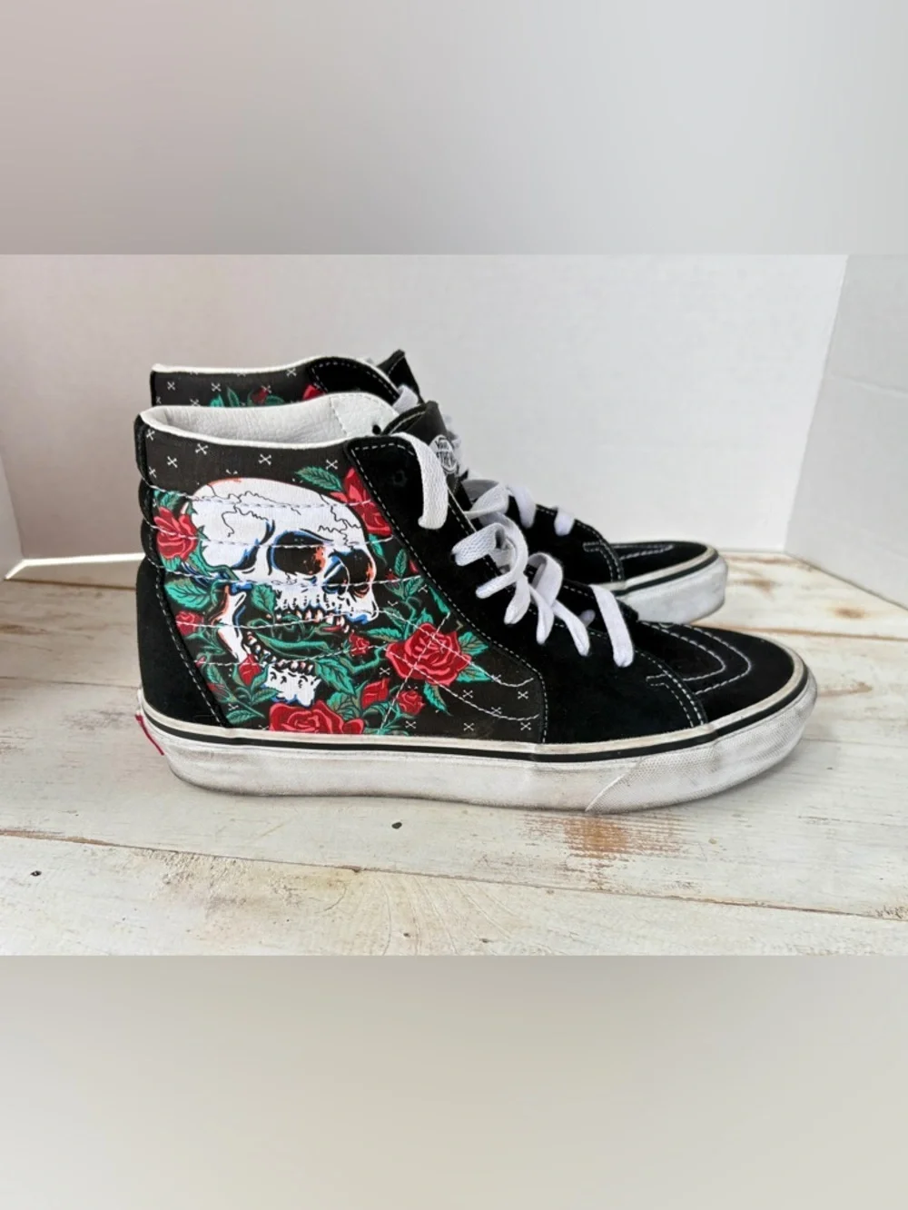 VANS Sk8-Hi Rose Skulls sneakers hi-top punk goth skate sz 9 women 7.5 men suede